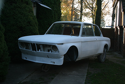GFK Bauteile am Auto.